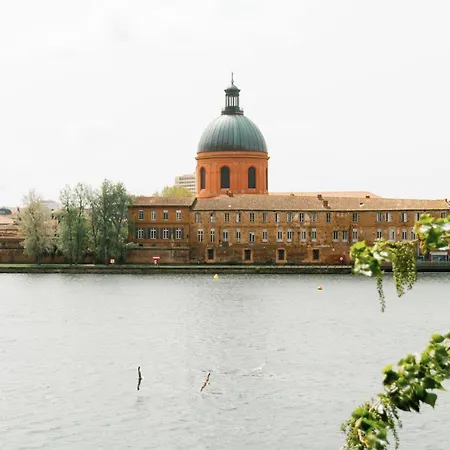 Apartman O Quai St Pierre *